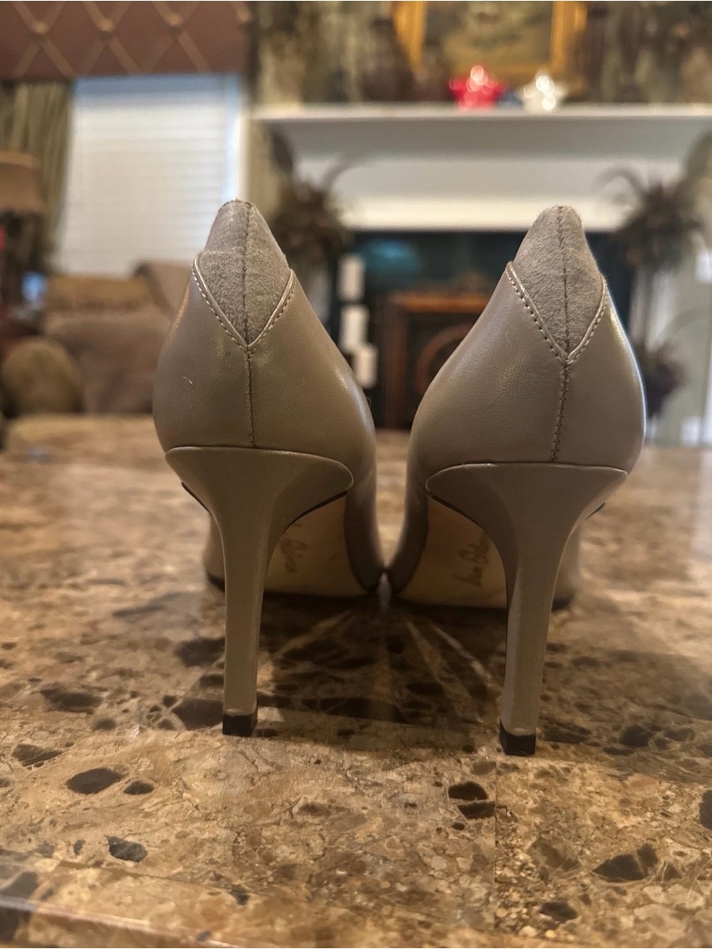 Sam Edelman Hazel Pointed Toe Pumps. - Picture 6 of 8